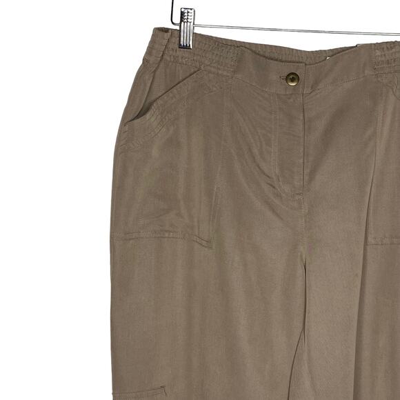 Chicos Womens Size 2/Large Tan FIne Twill Cargo Paratrooper Pants Roll Snap NEW - Picture 2 of 11